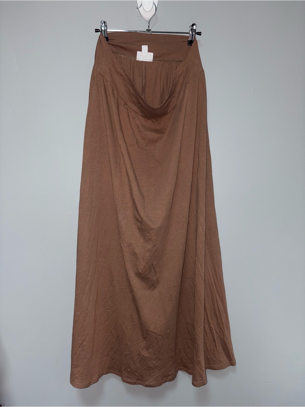 New York & Company Solid Brown Lightweight Flowy Maxi‎ Skirt Size M